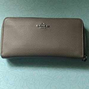 Beige Coach wallet